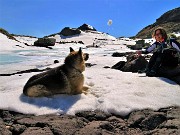 06 Al Laghetto di Pietra Quadra giocando a palle di neve colte al volo da Dori